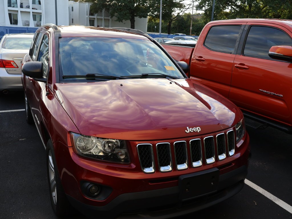 Used 2017 Red Jeep Sport image 2