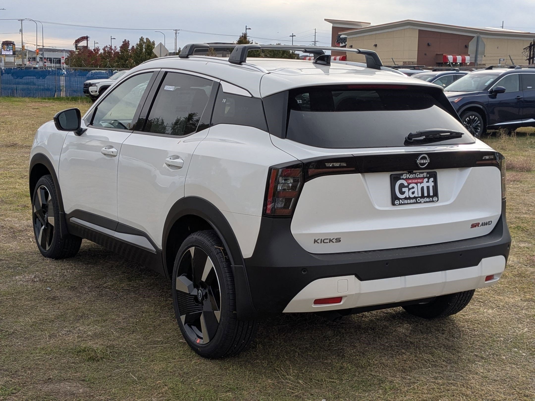 New 2026 Aspen White Tricoat Nissan SR image 5