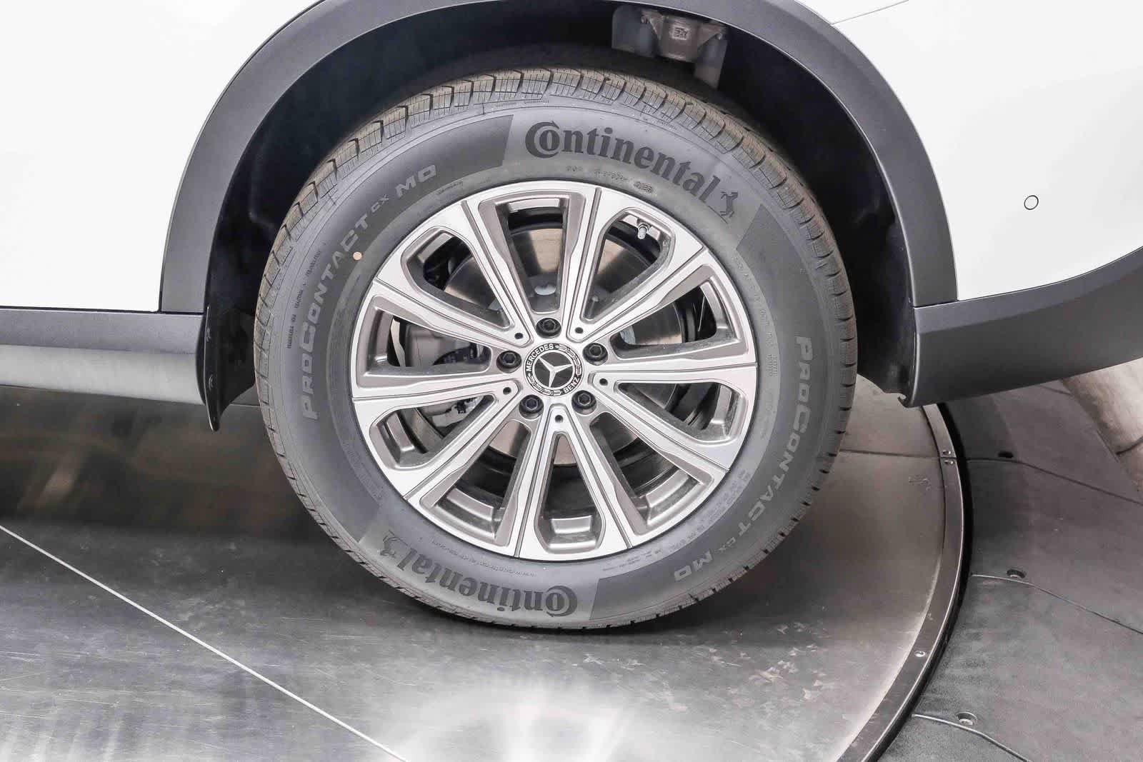 New 2026 Polar White Mercedes-Benz GLC 300 image 50