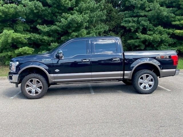 Used 2019 Agate Black Metallic Ford King Ranch image 2