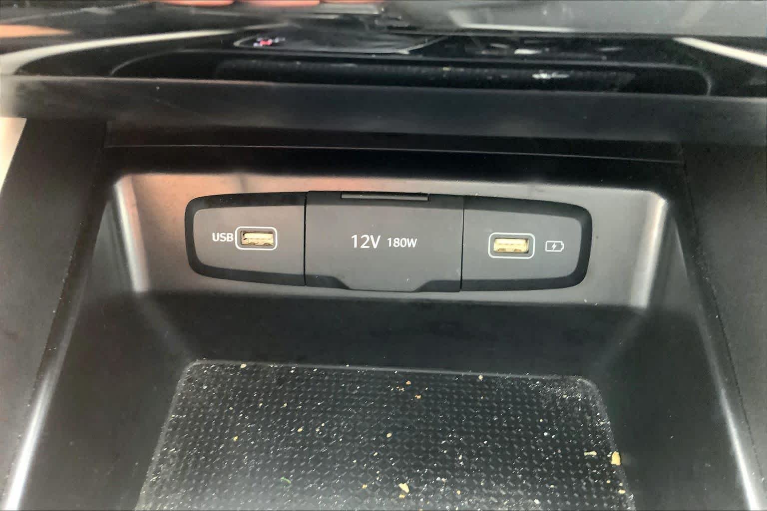 Used 2022 Quartz White Hyundai SEL image 34