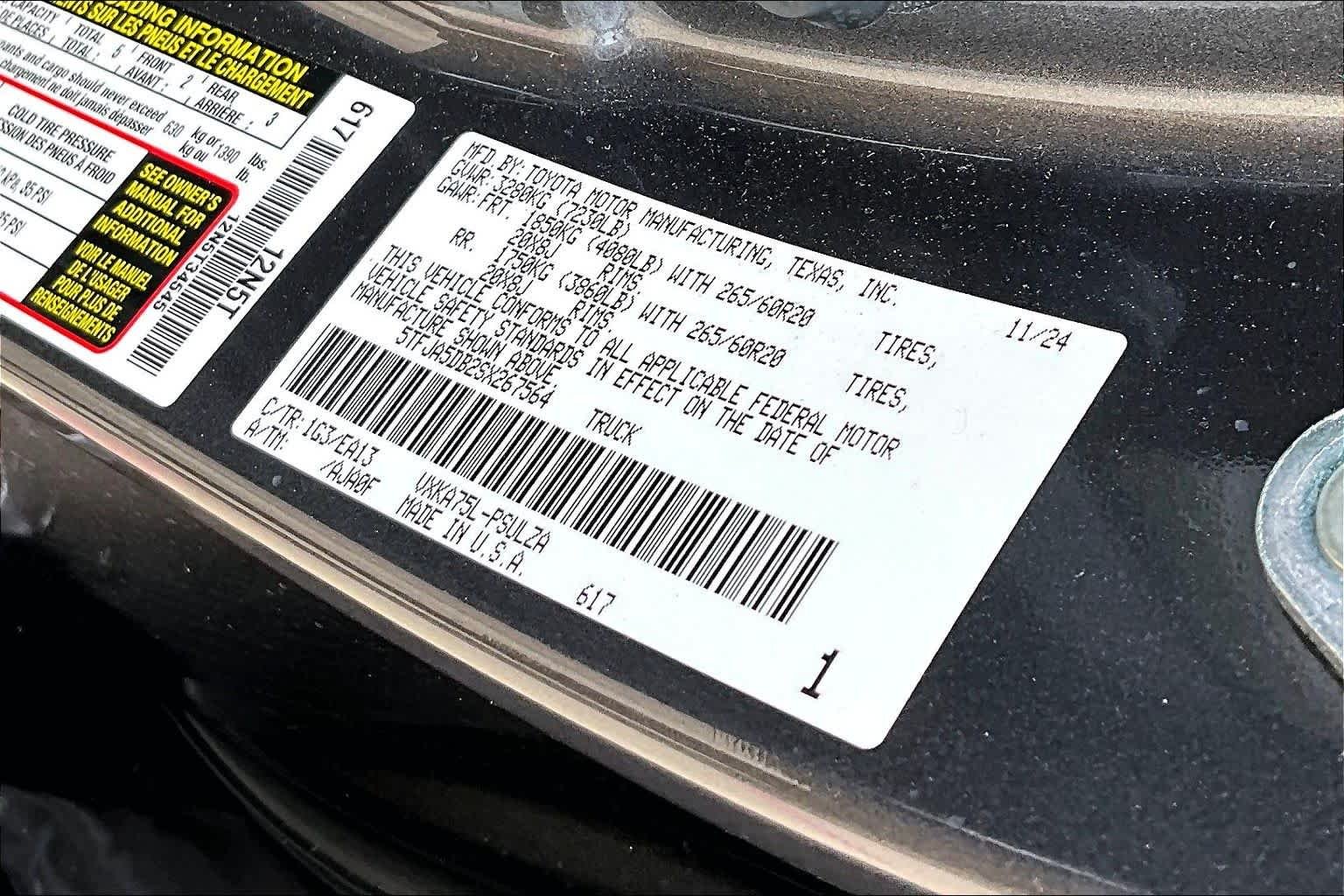 Used 2025 Magnetic Gray Metallic Toyota Limited image 34