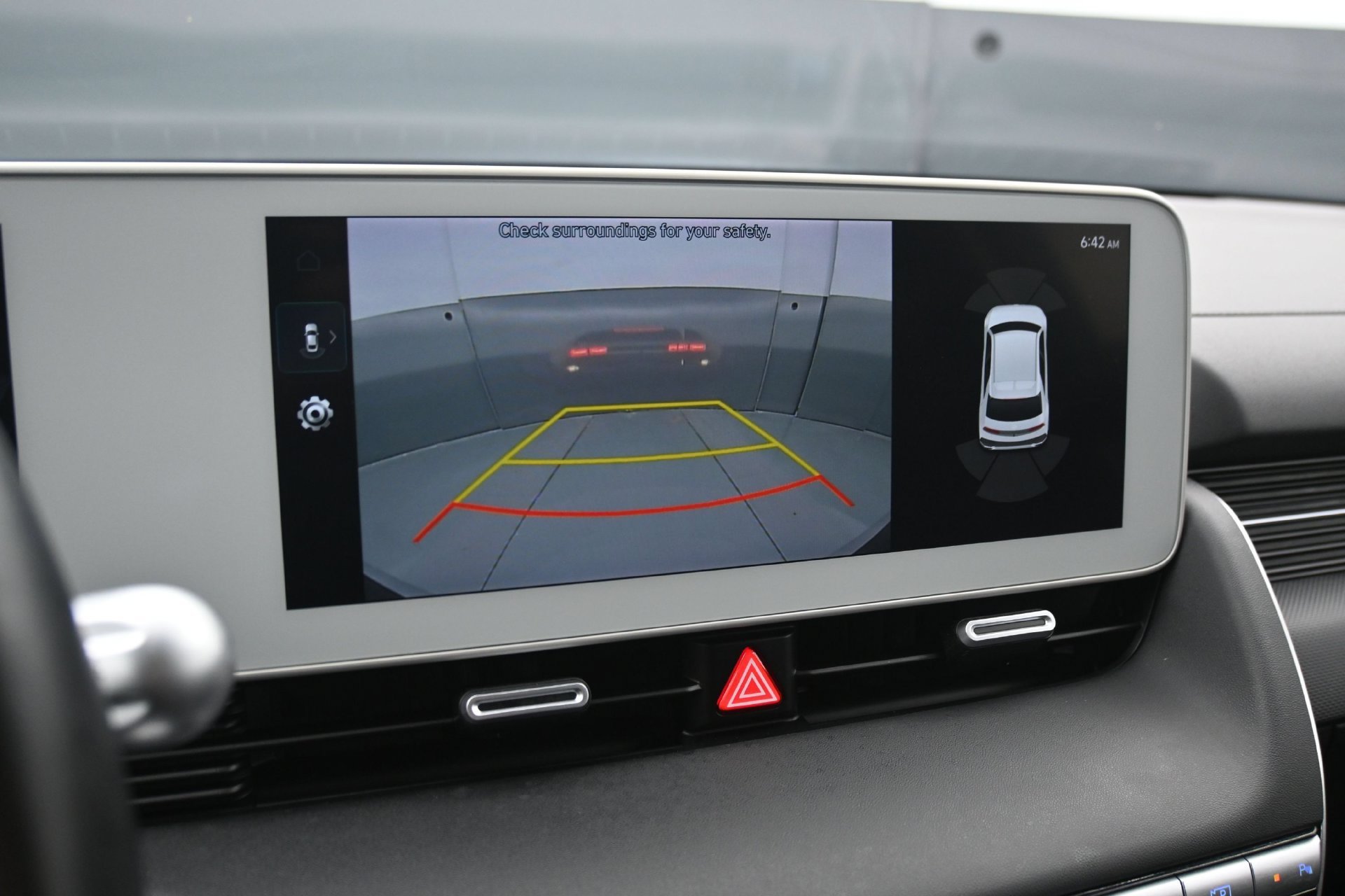 Used 2024 Cyber Gray Hyundai SEL AWD image 28