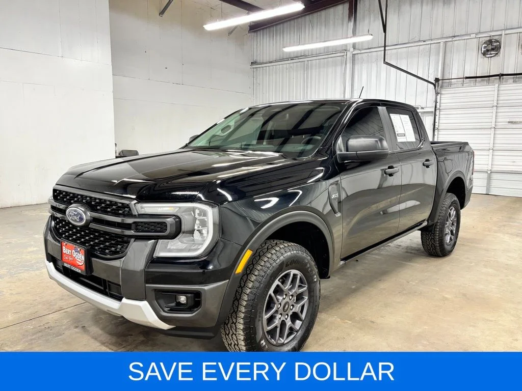 Used 2025 Black Ford XLT image 3