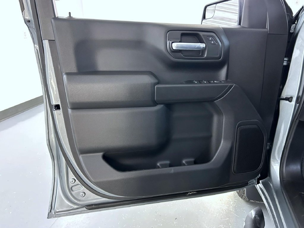 2026 Chevrolet Silverado 1500 Custom - Photo 9