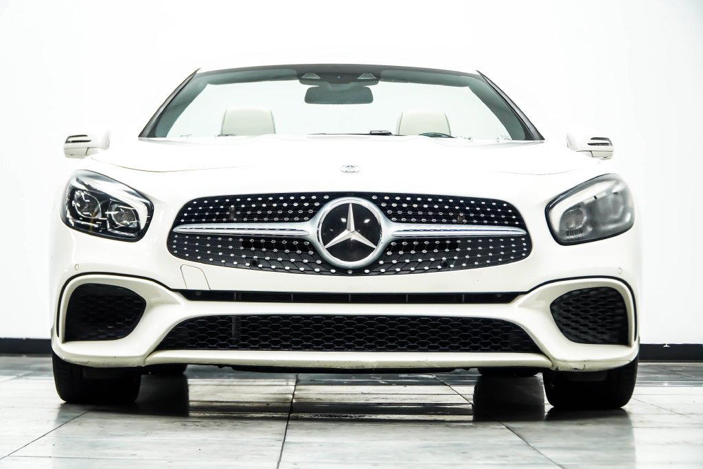 Used 2019 White Mercedes-Benz SL 550 image 12