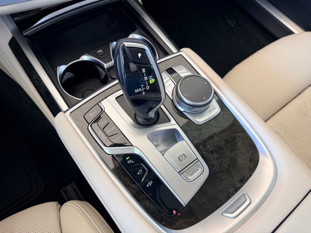 Used 2021 Gray BMW 740i image 27