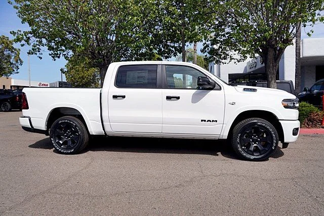 New 2026 Bright White Clear-Coat Exterior Paint RAM Big Horn/Lone Star image 7
