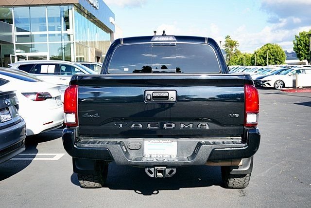 Used 2021 Black Toyota SR5 image 9