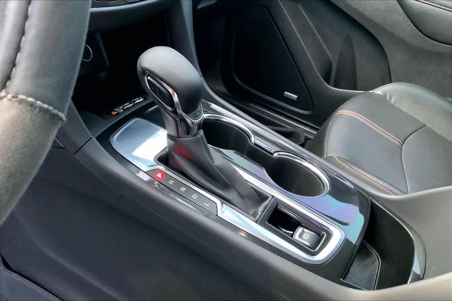 Used 2022 Iron Gray Metallic Chevrolet Premier image 14