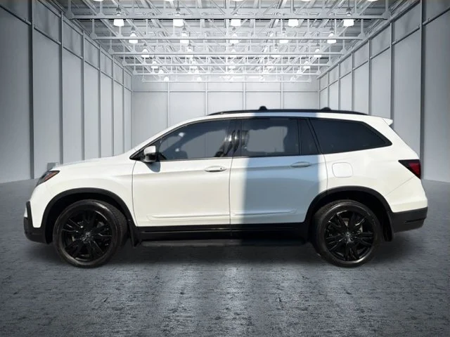 Used 2022 White Honda Black Edition image 6