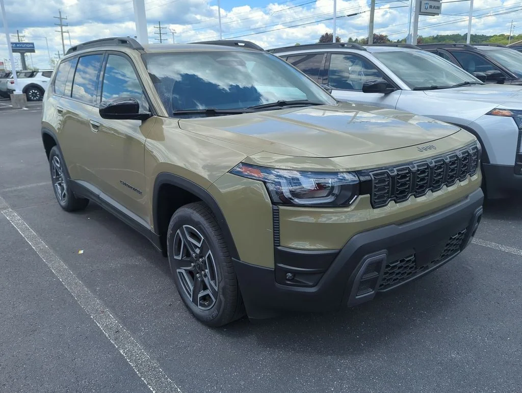 New 2026 41 Exterior Paint Jeep Laredo image 1