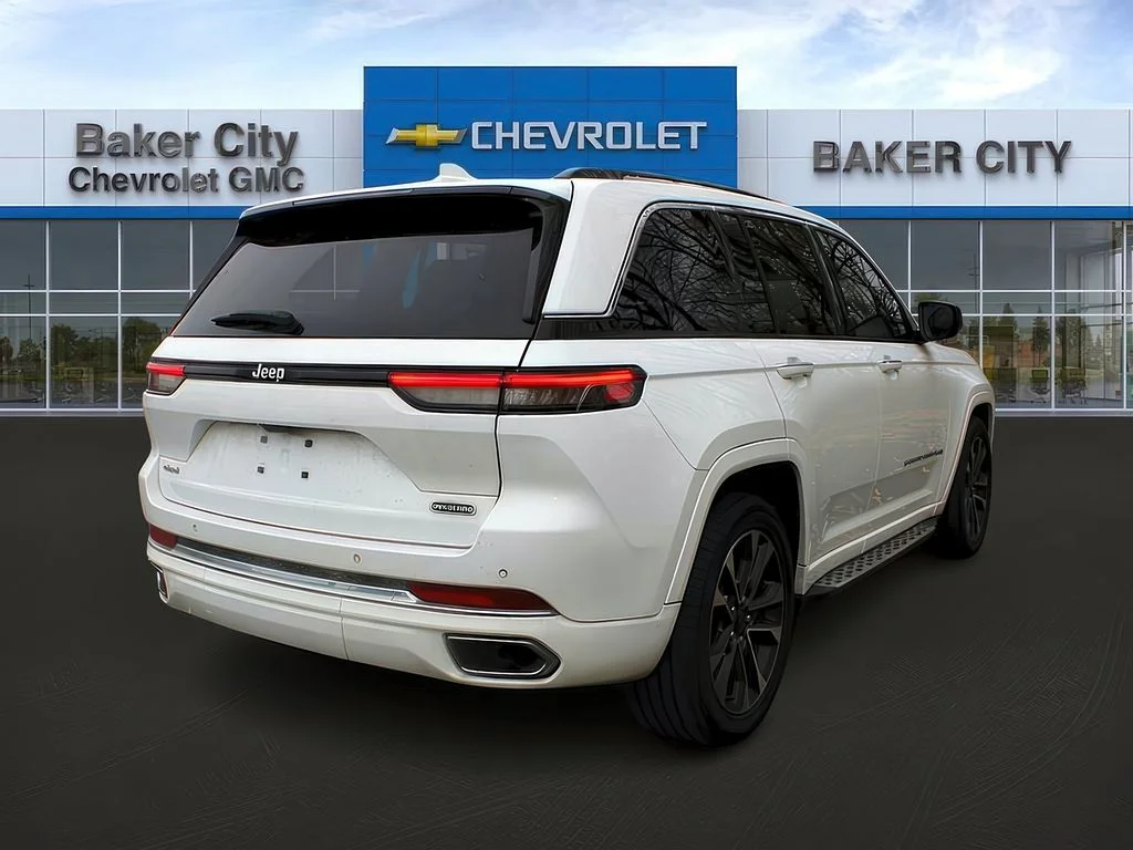 Used 2022 Bright White Clearcoat Jeep Overland image 7