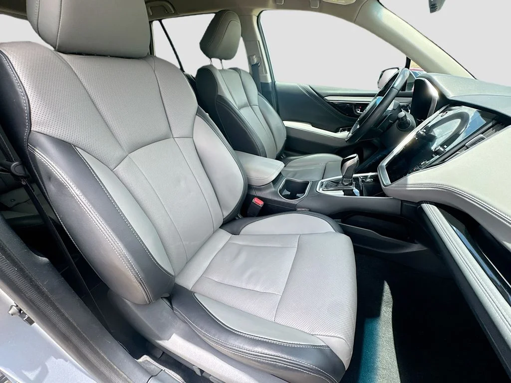 Used 2020 Silver Subaru Limited image 34