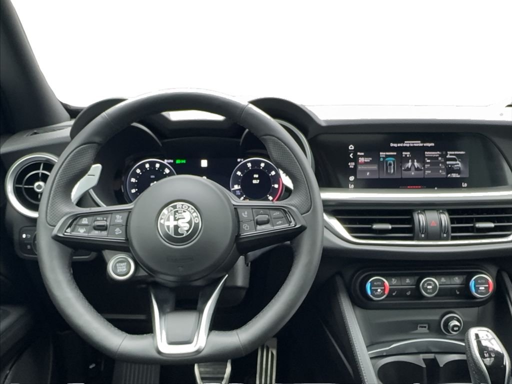 2025 Alfa Romeo Stelvio Base - Photo 43