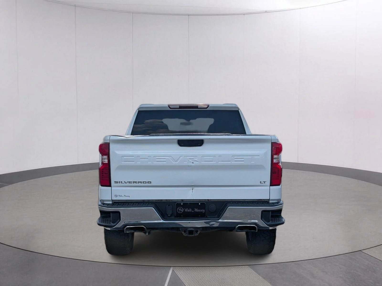 Used 2020 SUMMIT WHITE Chevrolet LT image 4