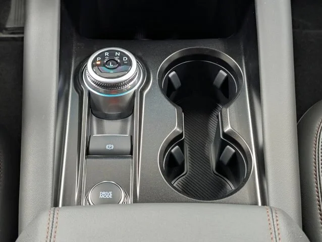 New 2026 Star White Metallic Tri-Coat Ford Active image 34