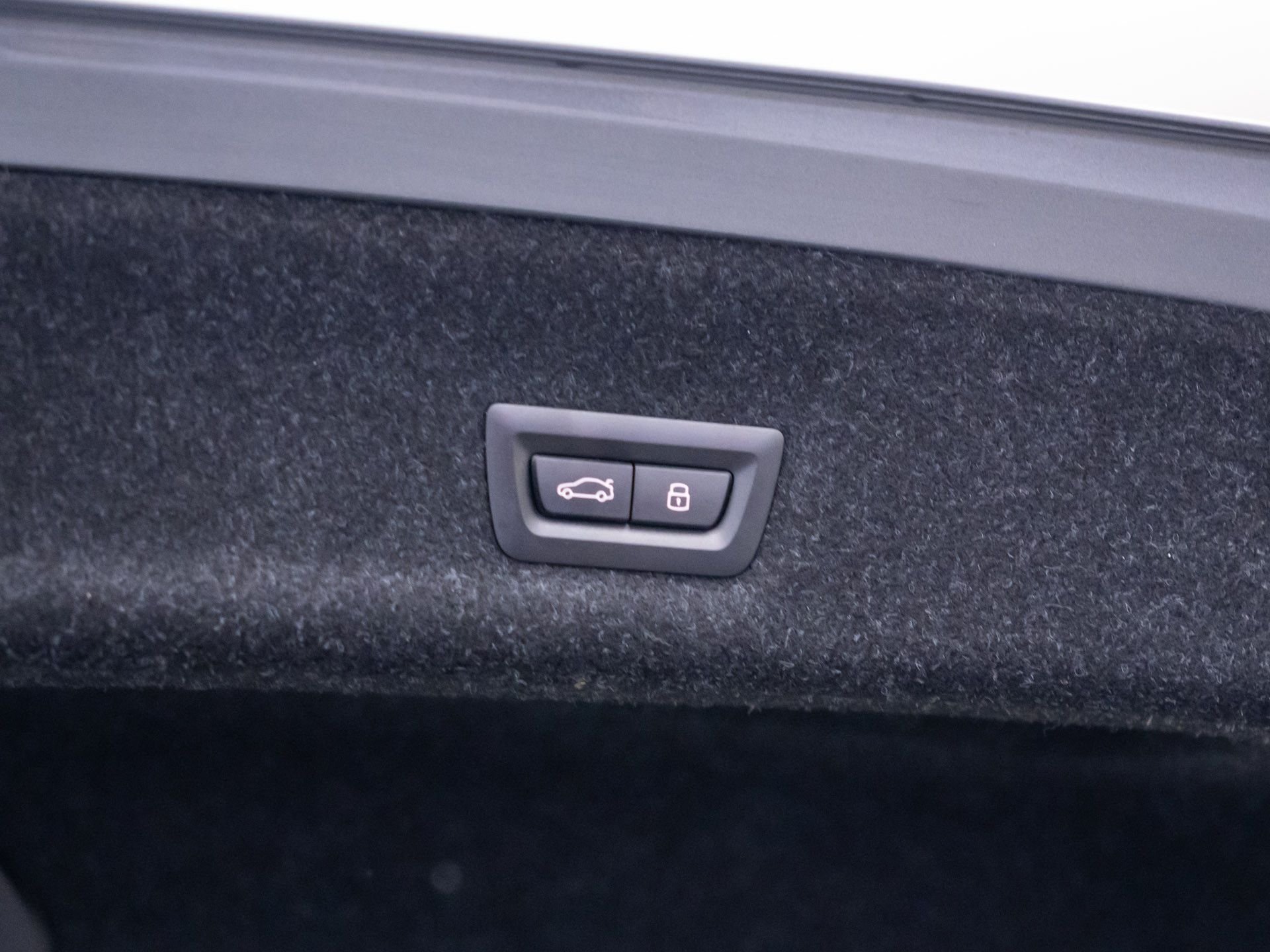 Certified Used 2025 Skyscraper Grey Metallic BMW 330i xDrive image 33