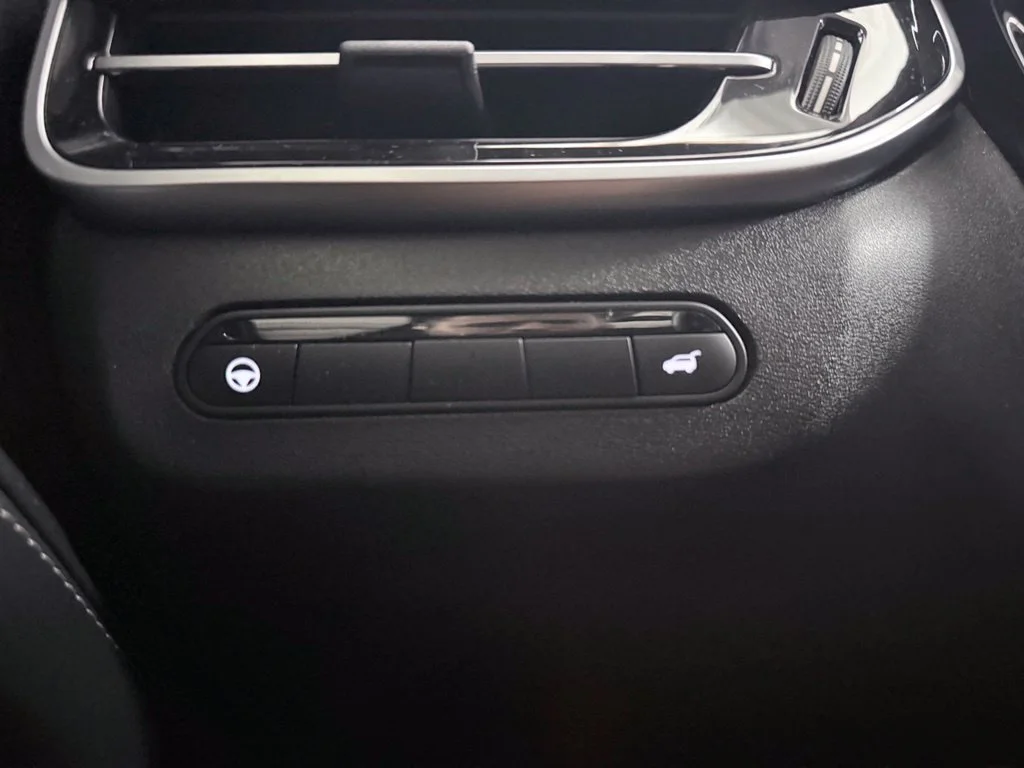 Used 2023 Blue INFINITI Sensory image 26