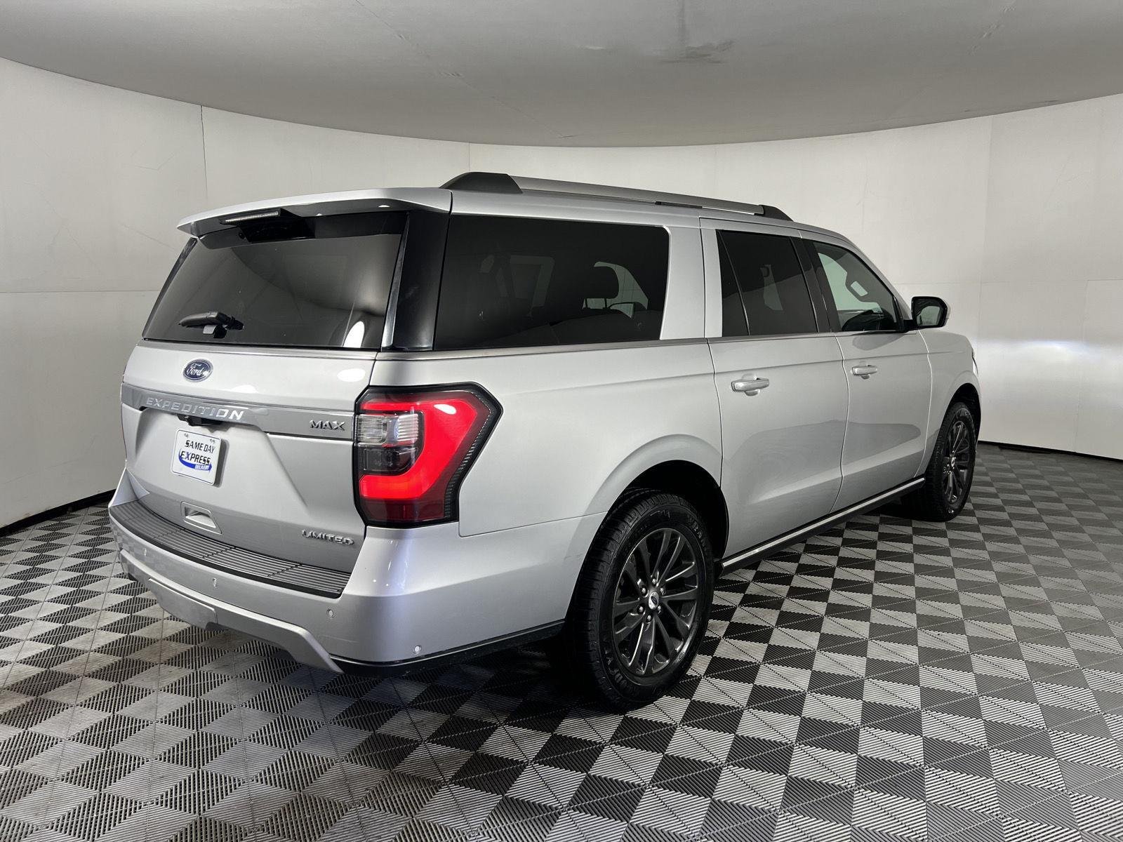 Used 2019 Ingot Silver Ford Limited image 6