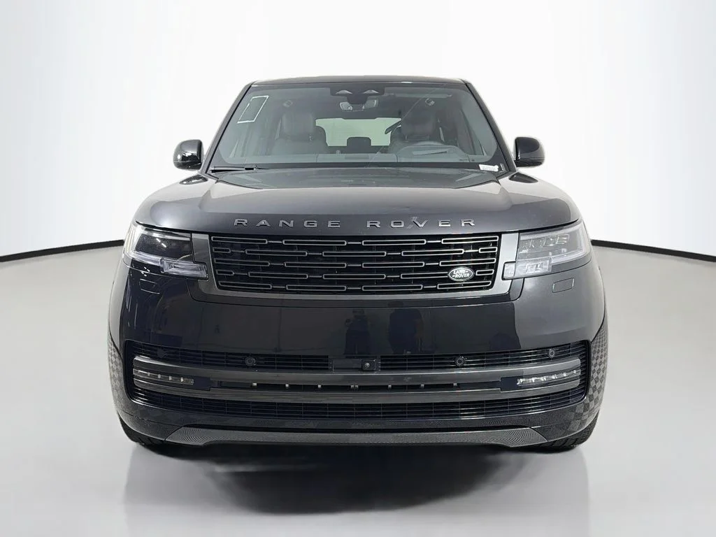 New 2026 Santorini Black Land Rover SE image 2