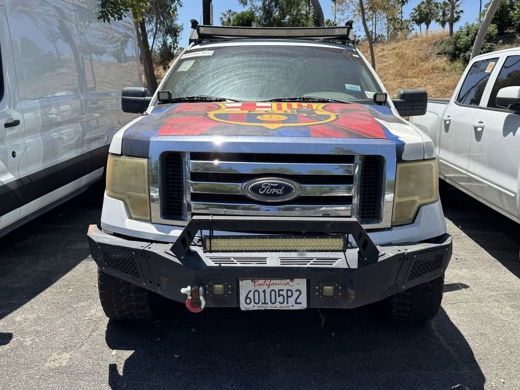 Used 2009 White Ford XL image 2
