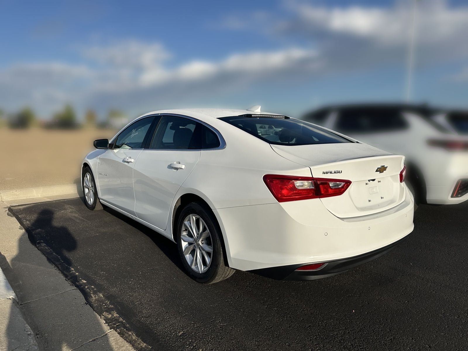 Used 2025 White Chevrolet LT image 4