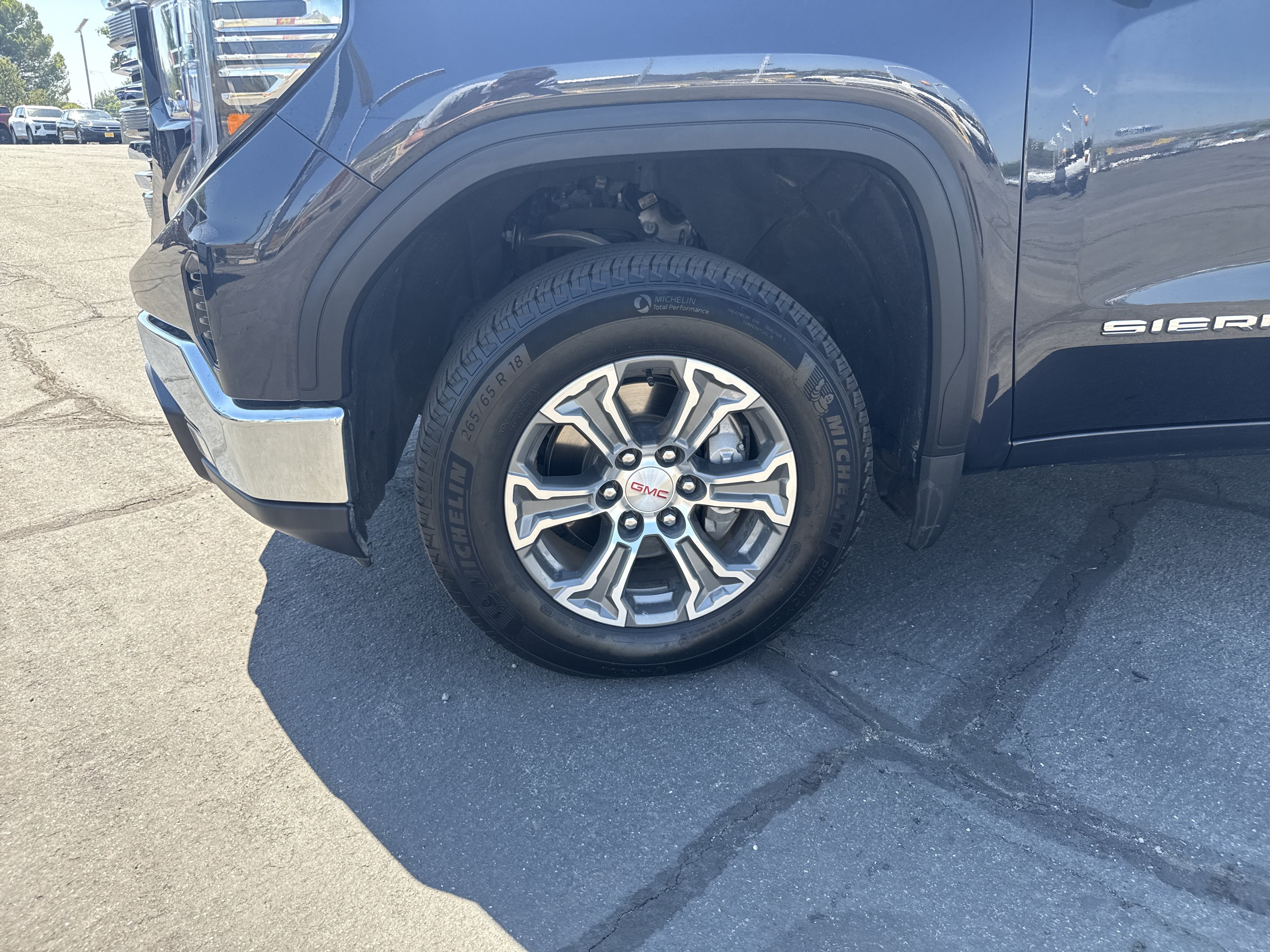 Used 2025 Titanium Rush Metallic GMC SLT image 10