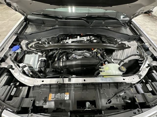 New 2026 Space White Metallic Ford Platinum™ image 22