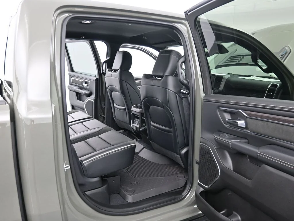 New 2026 Canyon Lake Exterior Paint RAM Laramie image 12