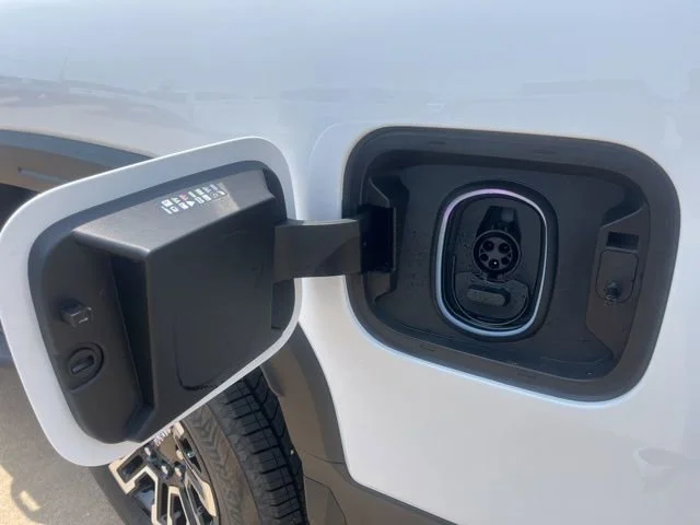 2026 GMC Sierra EV Elevation - Photo 15