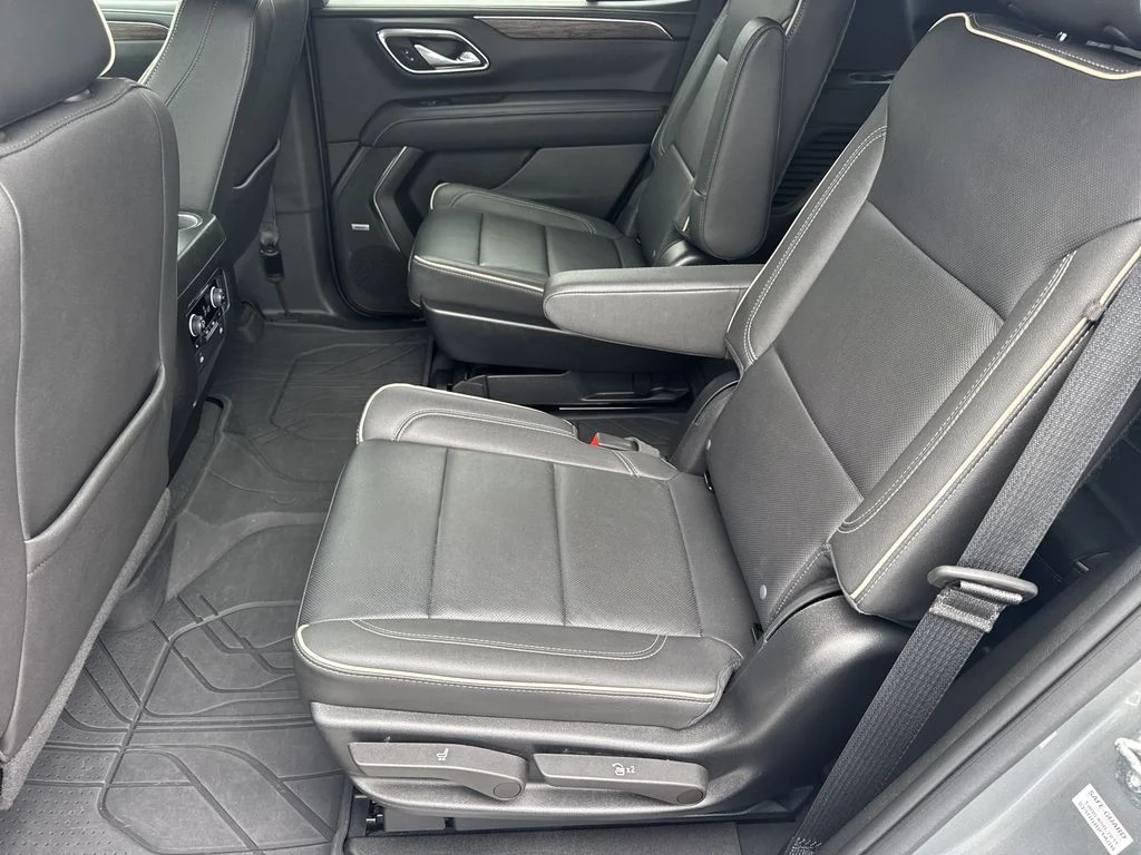 Used 2023 Gray Chevrolet Premier image 21