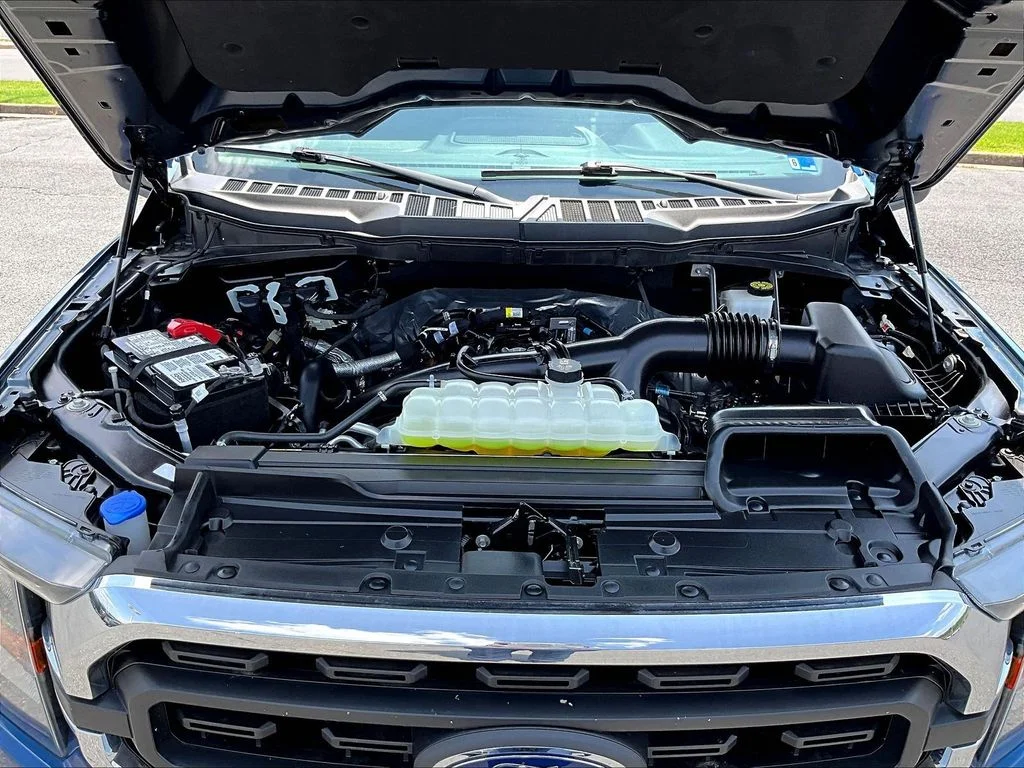 Certified Used 2023 Blue Ford XLT image 31