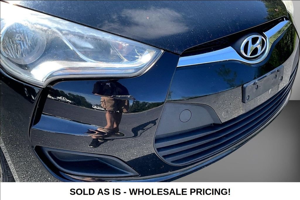 Used 2012 Black Hyundai Base image 32