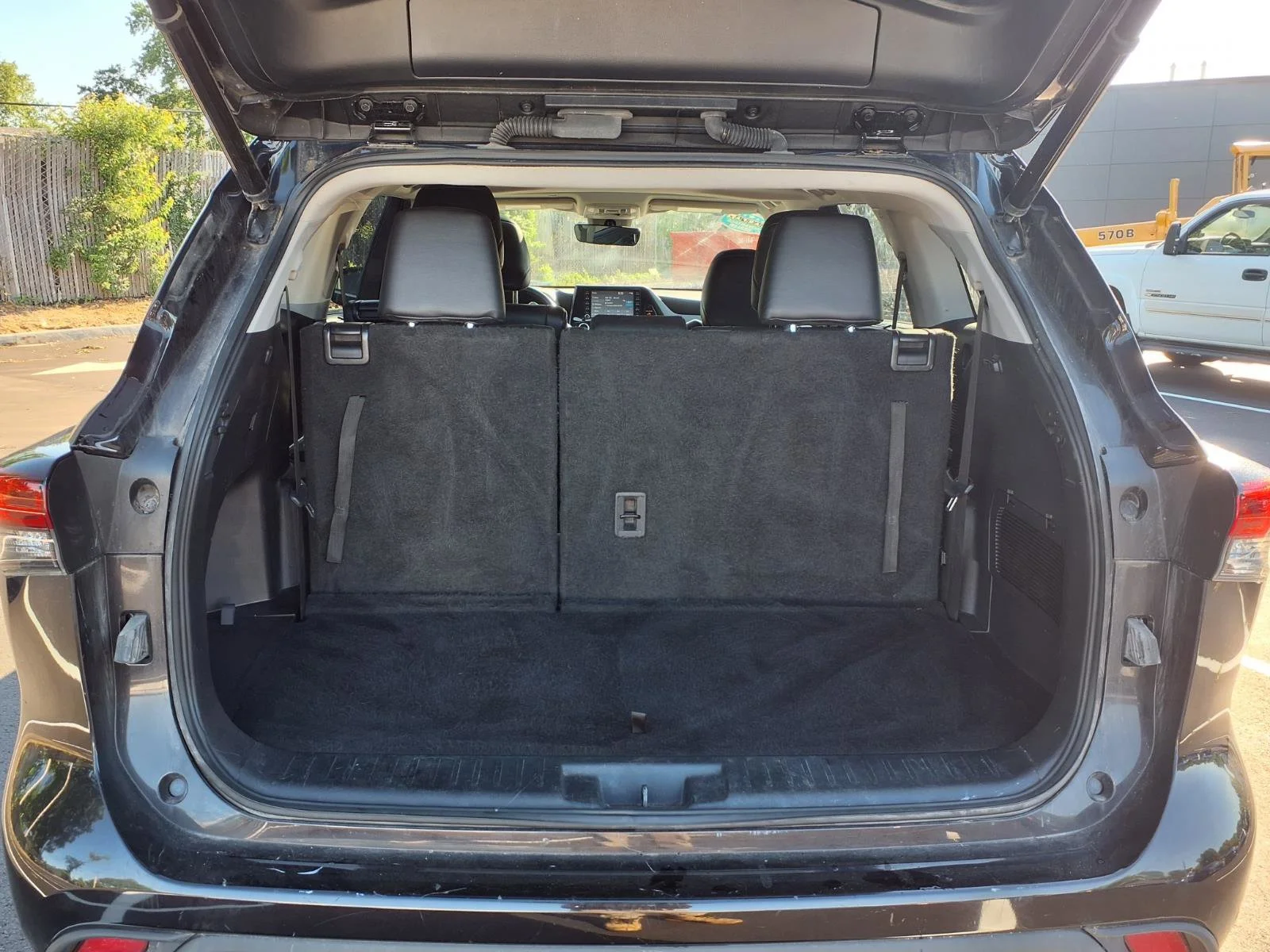 2021 Toyota Highlander XLE - Photo 27