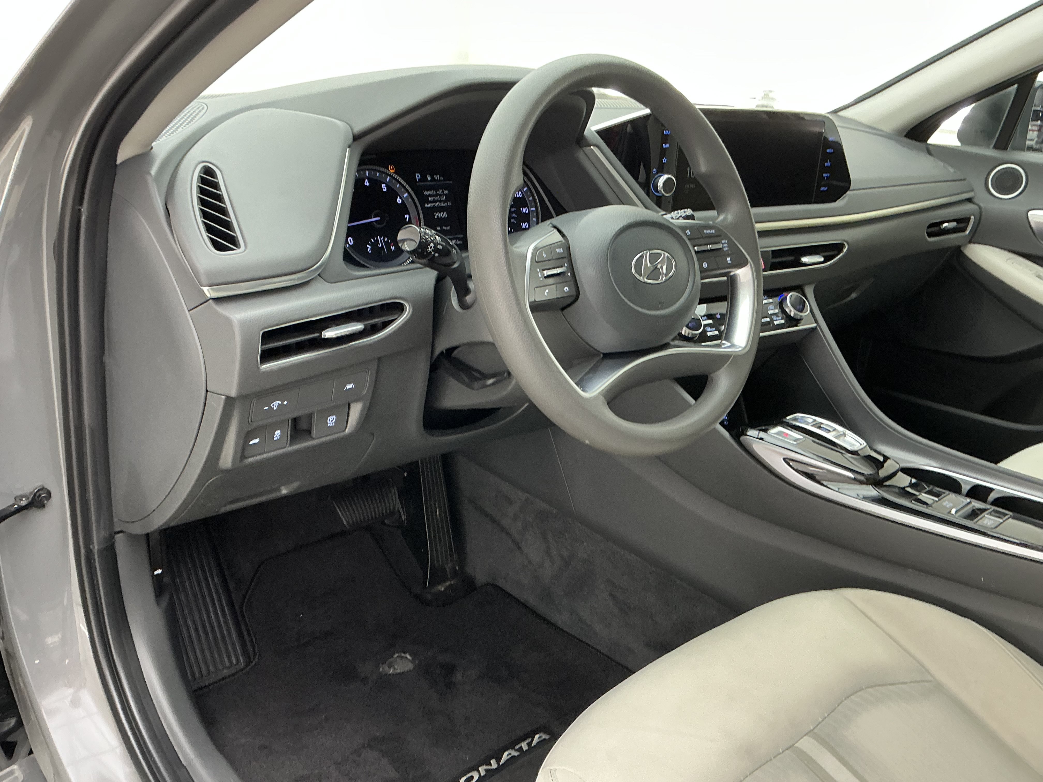 Certified Used 2023 Hampton Gray Hyundai SEL image 15