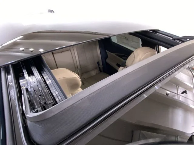2025 Cadillac LYRIQ Luxury 3 - Photo 27