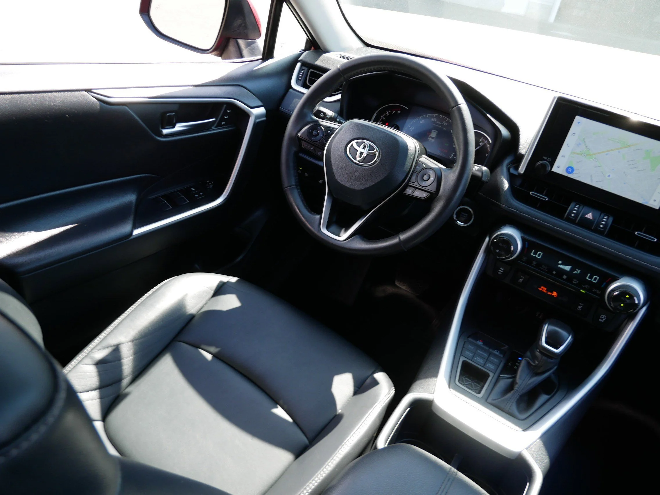 Used 2024 Ruby Flare Pearl Toyota XLE Premium image 9