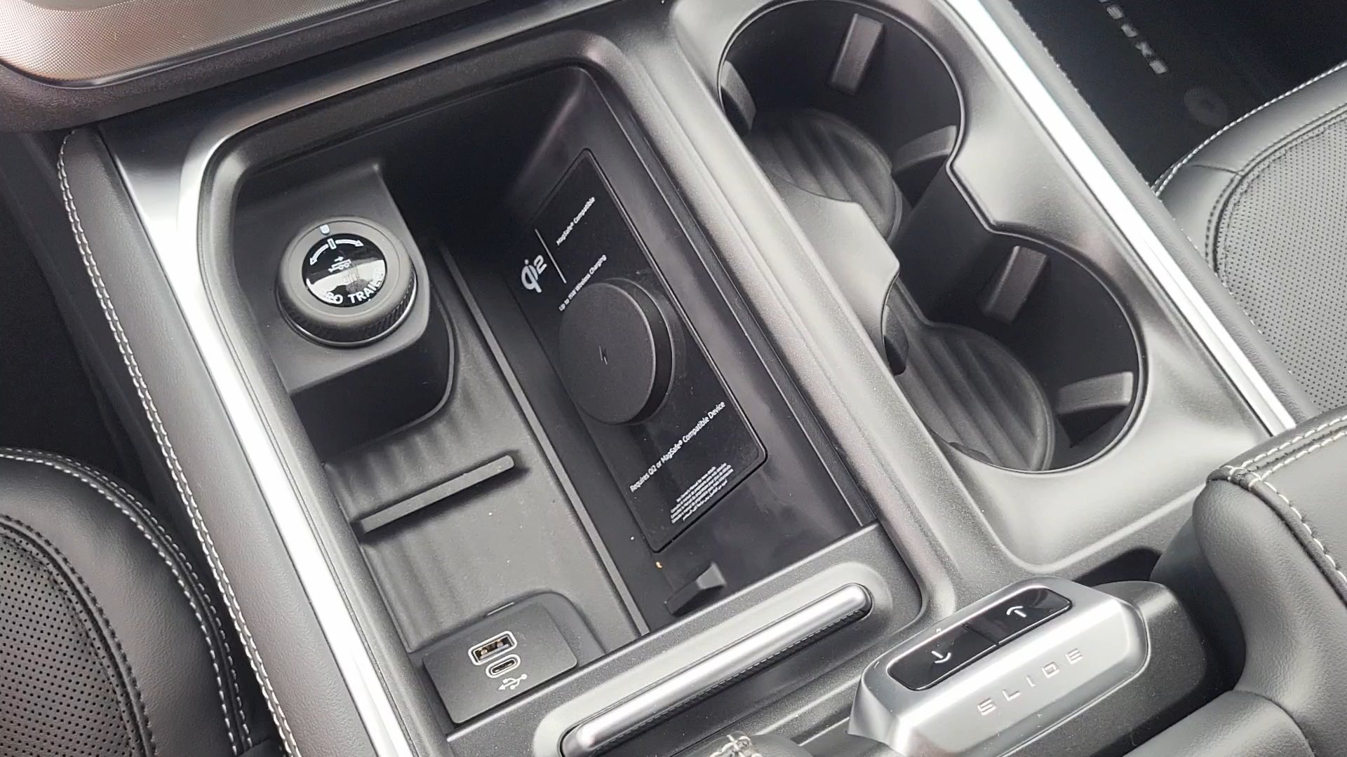 New 2027 Glacier Gray Metallic Tri-Coat Ford Platinum image 20