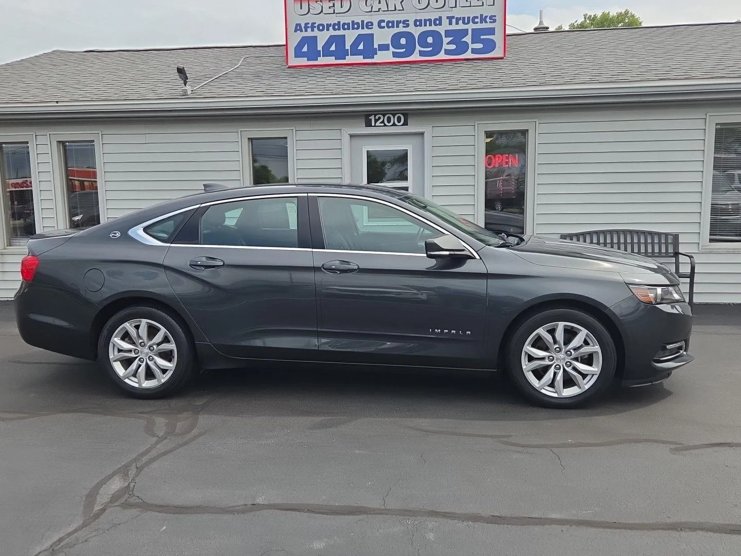 Used 2019 NIGHTFALL GRAY METALLIC Chevrolet LT image 2