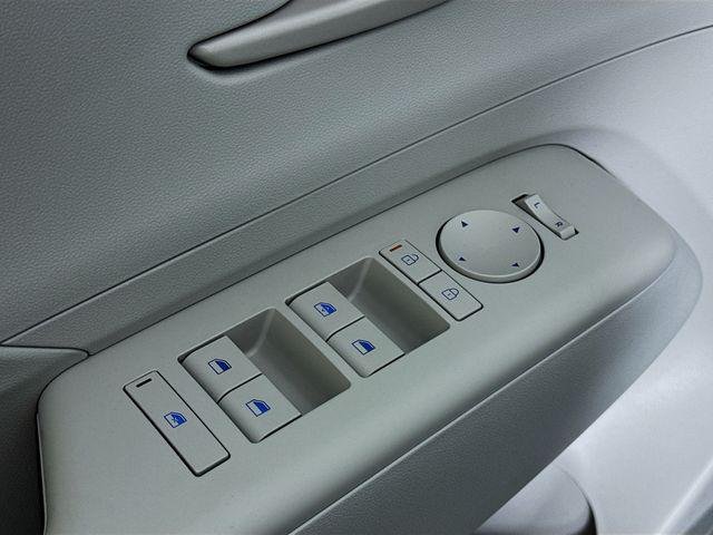 New 2026 Blue Hyundai SE FWD image 27