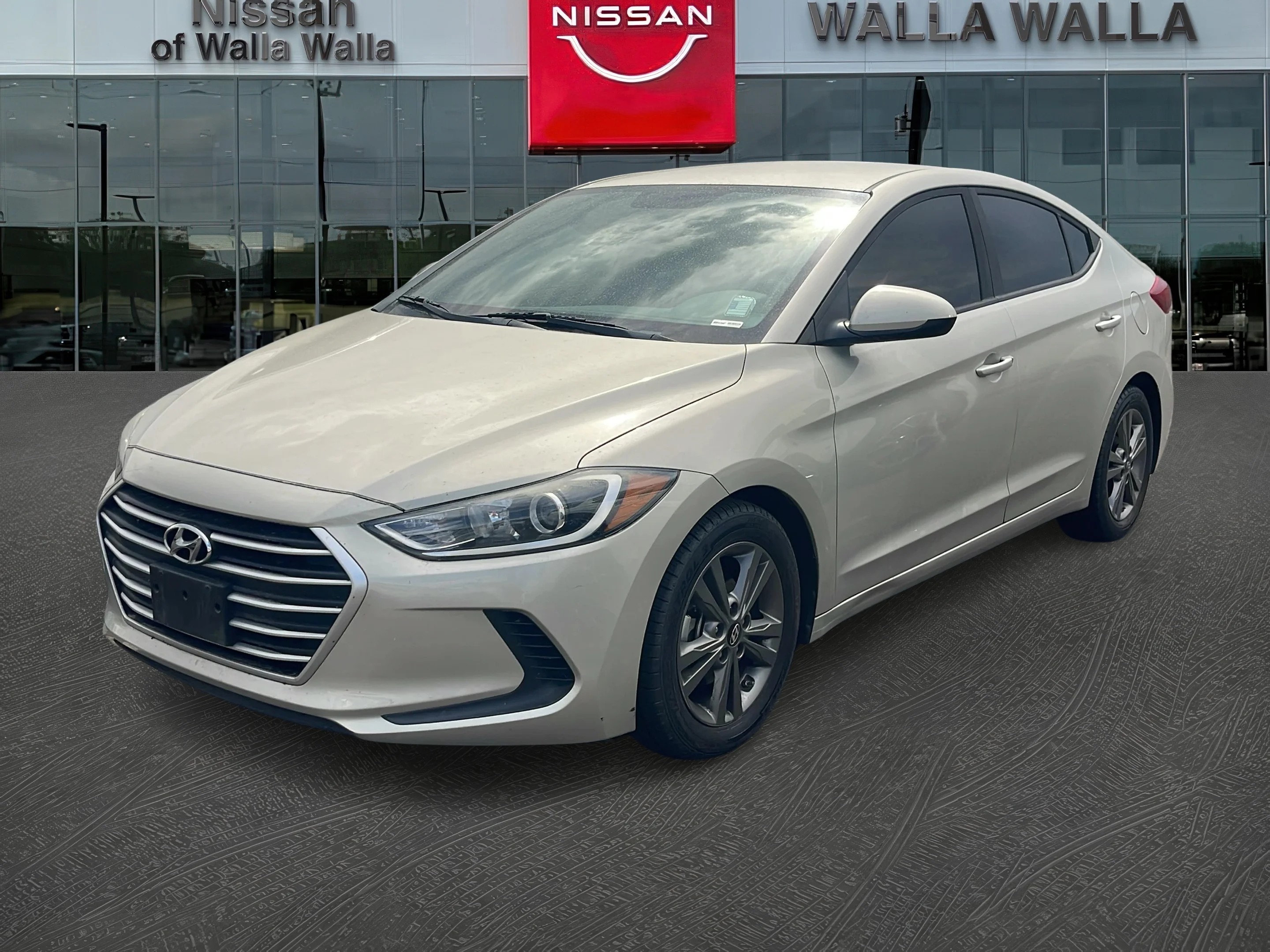 Used 2017 Mineral Beige Hyundai SE image 2