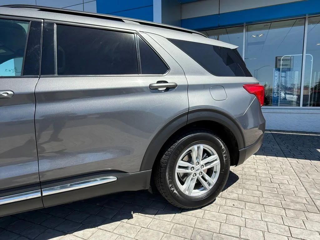 Used 2023 Gray Ford XLT image 6