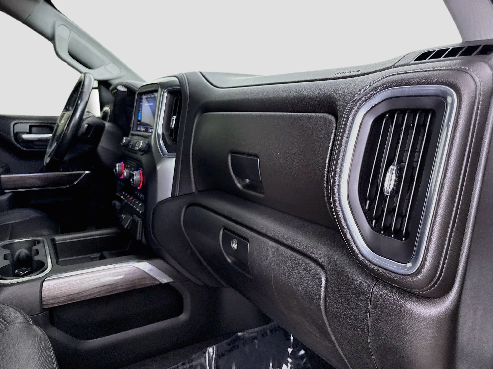 Used 2020 SUMMIT WHITE Chevrolet LTZ image 31