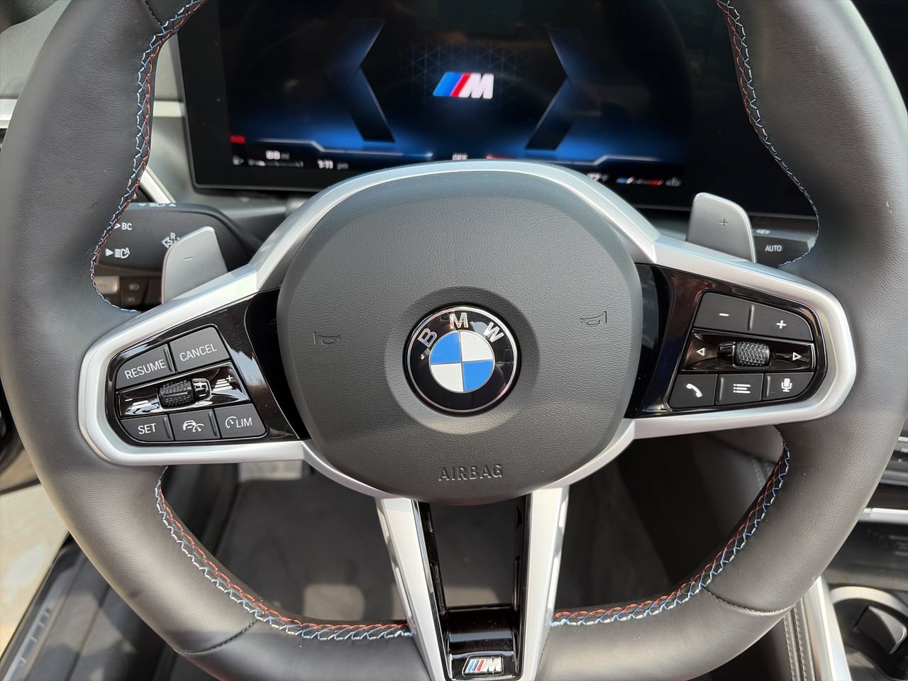 Used 2027 Black Sapphire Metallic BMW M440i image 22