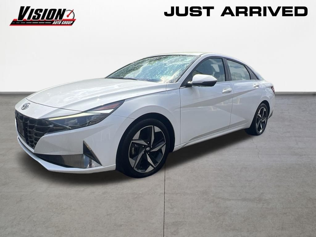 Used 2023 White Hyundai Limited image 2