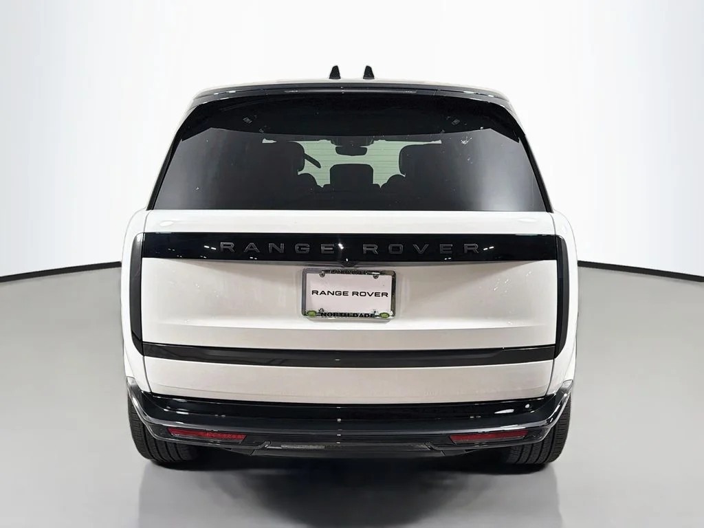 New 2026 Fuji White Land Rover SE image 6