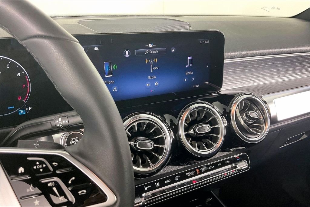 2026 Mercedes-Benz GLB GLB 250 - Photo 6