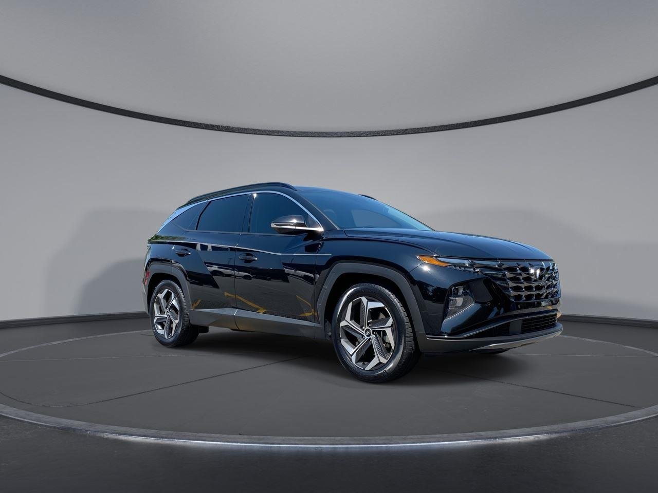 Used 2023 Phantom Black Hyundai Limited image 2