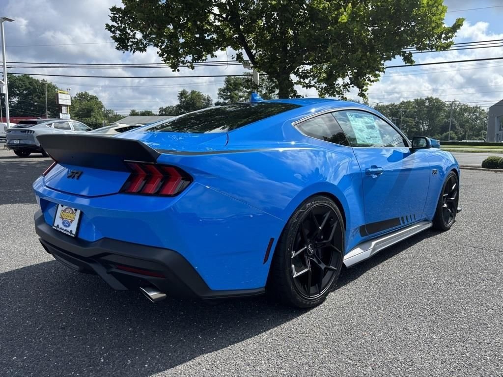 2025 Ford Mustang GT Fastback - Photo 10
